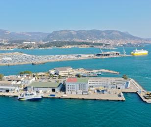 port de bregaillon - commerce